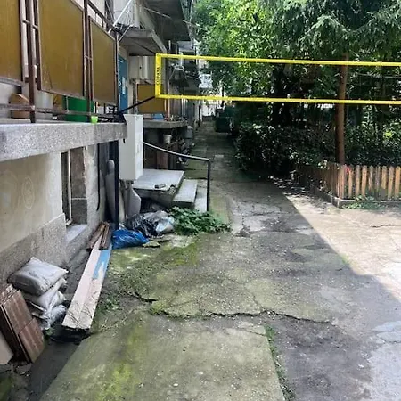 3 Bedroom Apt, Spacious, Near South Park Apartment Sofia